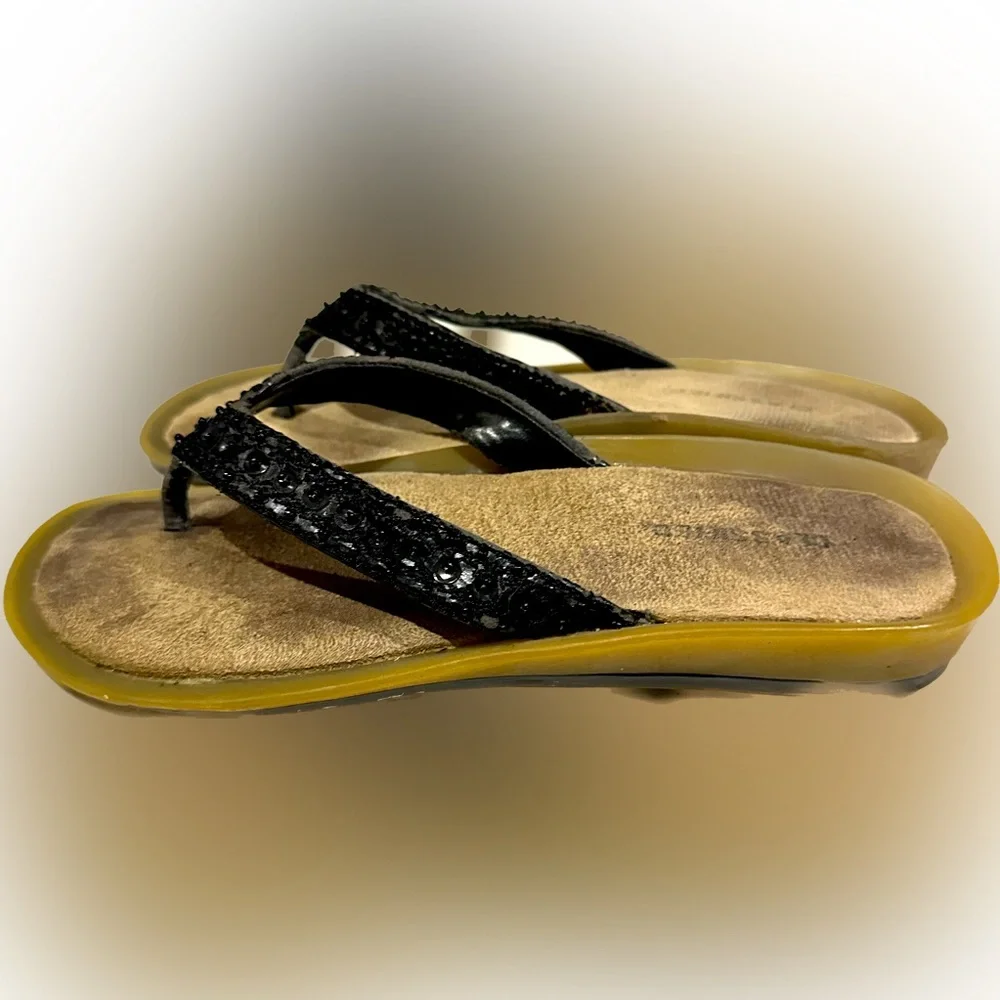 VTG CLASSIFIED BLACK SEQUIN SANDAL FLIP FLOP WEDGE SZ: 8 SWIM BEACH POOL CASUAL